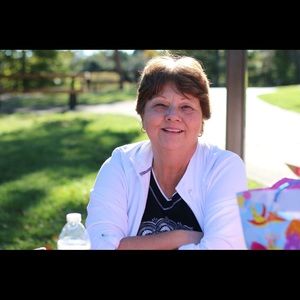 Meet your Posher, Denise